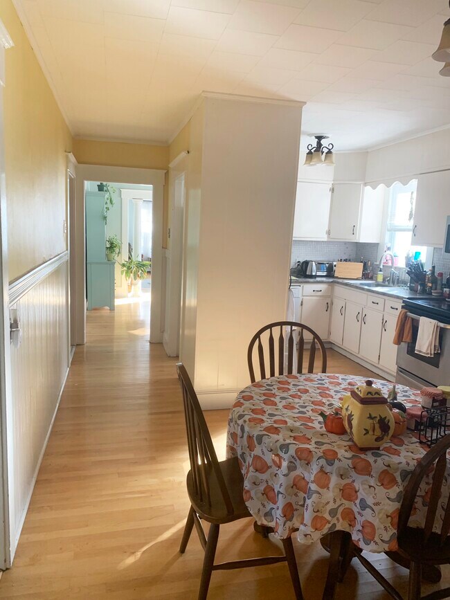 Building Photo - 434 Walnut St