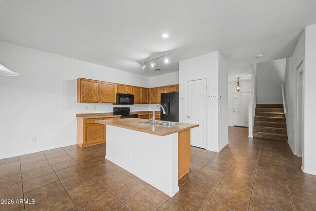 Building Photo - 14165 W Crocus Dr