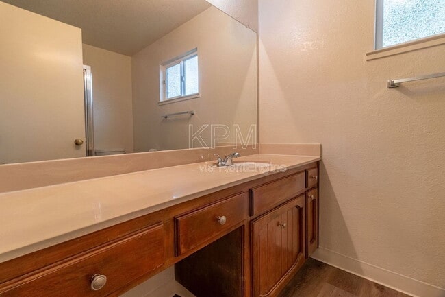 Building Photo - 9717 Treetop Dr