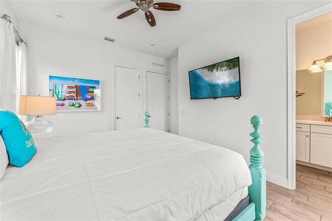 Building Photo - 8005 Sand Bar Dr