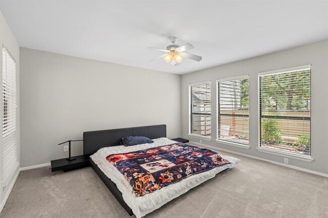 Building Photo - 13 Casa Verde St
