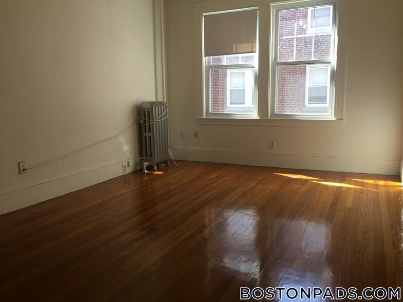 Building Photo - 155 Summer St