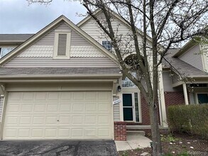 Building Photo - 38463 Saratoga Cir
