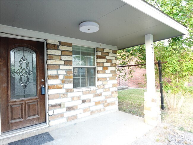 Building Photo - 4721 Denmark St