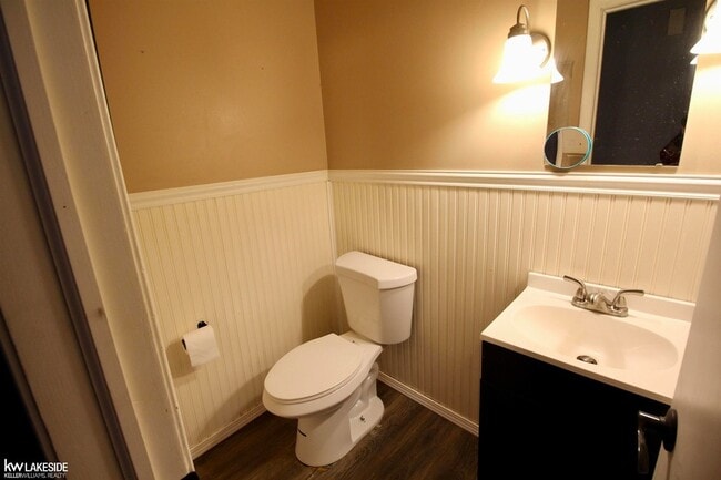 Building Photo - 18672 Beatrice St