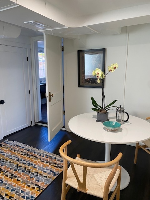 Building Photo - 2216 E Roanoke St