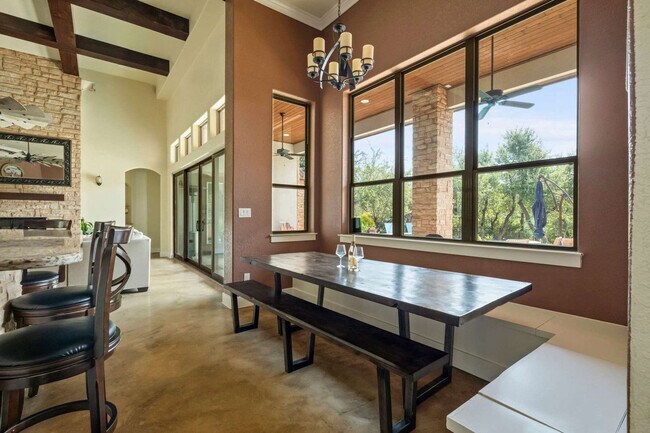 Building Photo - 1194 Vaquero Wy