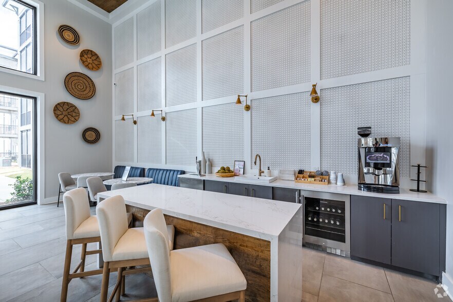 Clubhouse Kitchen - Lively Grande Dunes