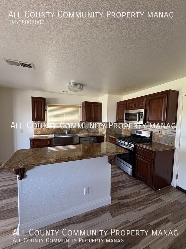 Building Photo - 26836 Hanford St