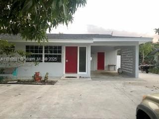 Primary Photo - 928 W Camino Real