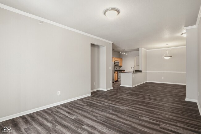 Building Photo - 12833 Tradd St