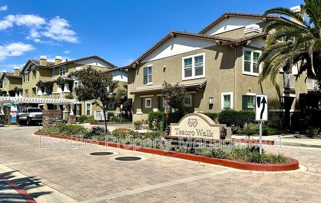 Building Photo - 4523 Via Del Sol