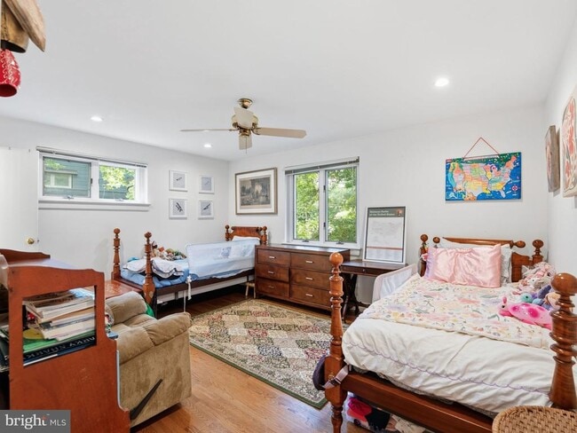 Building Photo - 405 Underhill Pl