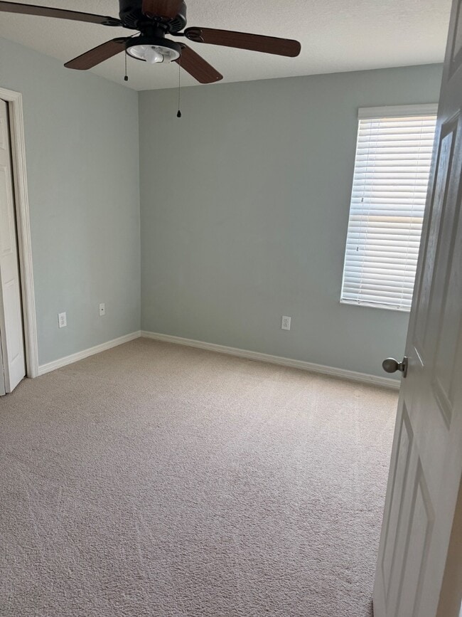 Building Photo - 17423 New Cross Cir