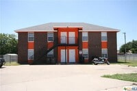 Building Photo - 1706 Spring Rose Cir