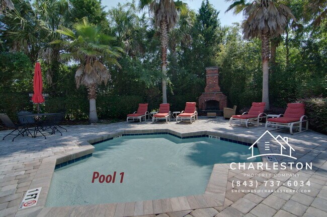 Building Photo - 45 Sycamore Ave