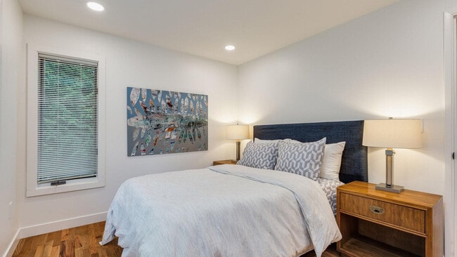 Building Photo - 13006 NE 149th St