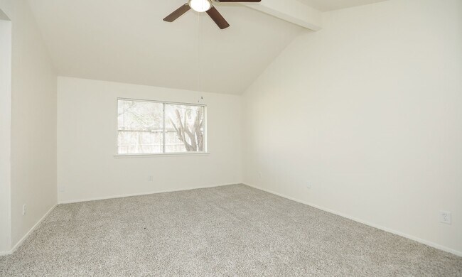 Building Photo - 17902 Autumn Trails Ln