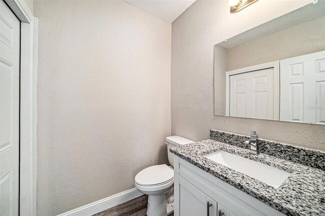 Building Photo - 11911 Pine Forest Dr