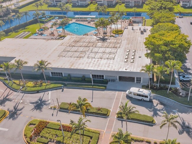 Building Photo - 365 Flanders Dr