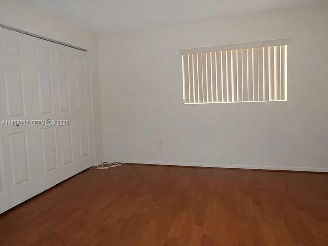 Building Photo - 9457 Palm Cir N