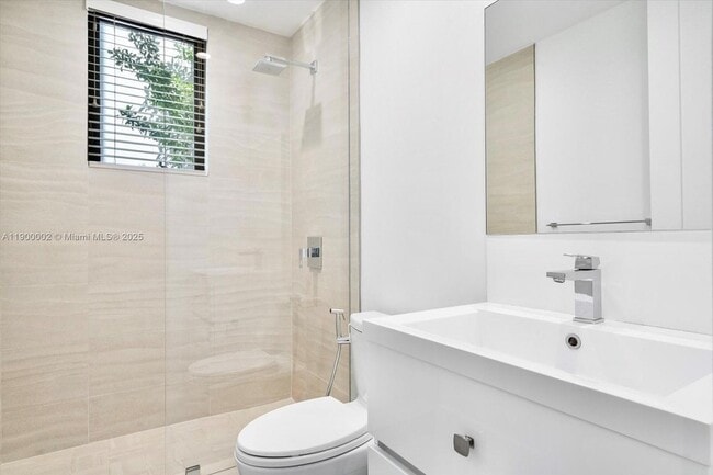 Building Photo - 332 Balboa St