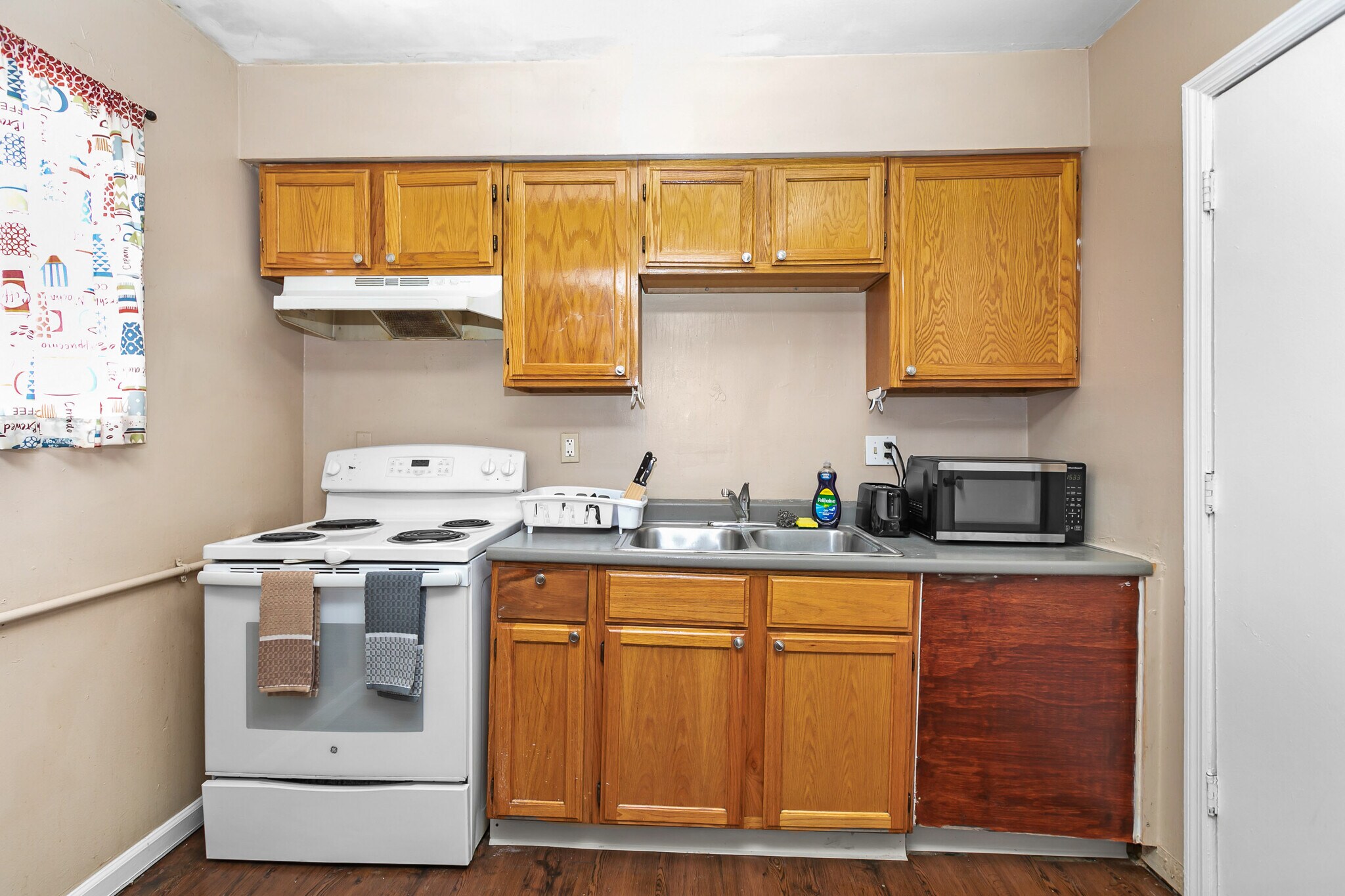 Building Photo - 3543 Otterbein Ave