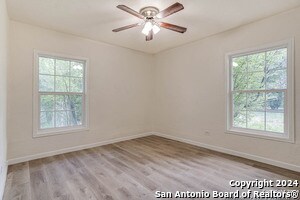 Building Photo - 2626 W Mistletoe Ave