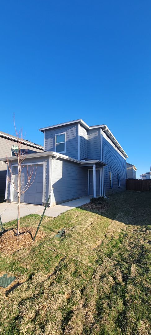 Building Photo - NEWLY BUILT 3 bedroom 2.5 Bath for rent