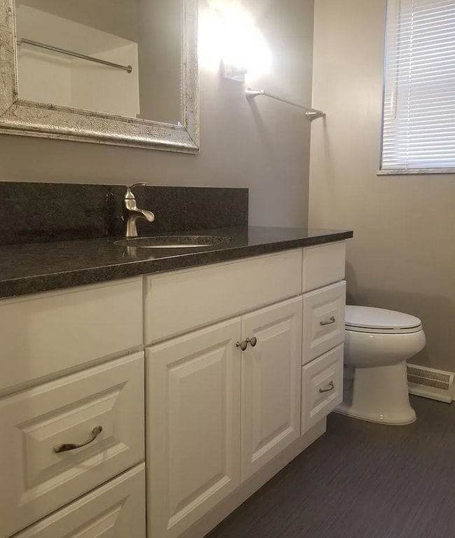 Building Photo - 324 Cumberland Dr