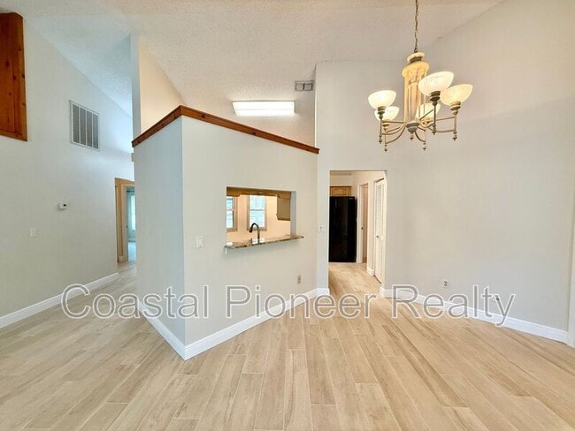Building Photo - 8723 Imperial Ct