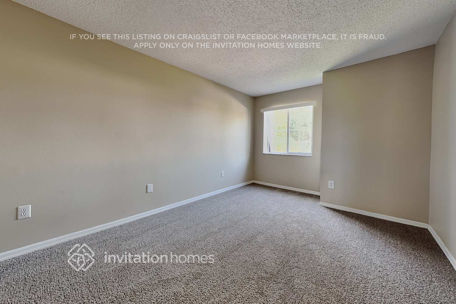 Building Photo - 27439 Breakers Dr