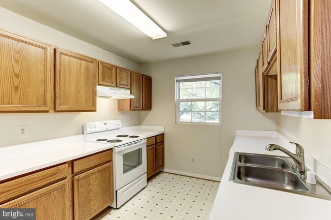 Building Photo - 4831 Green Duck Ln