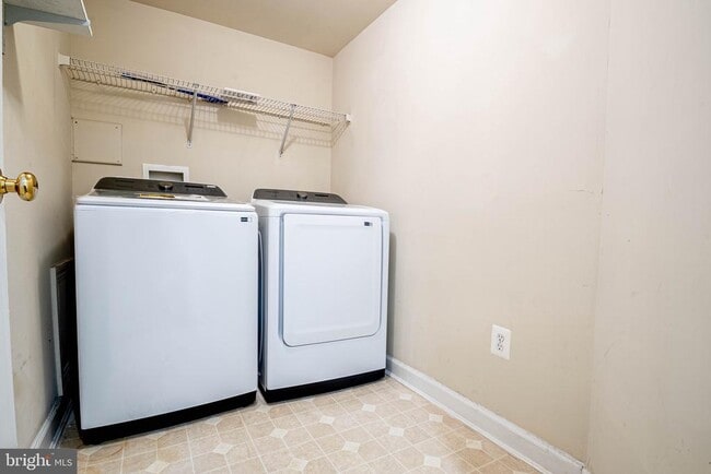 Building Photo - 3842 Sugarloaf Pkwy