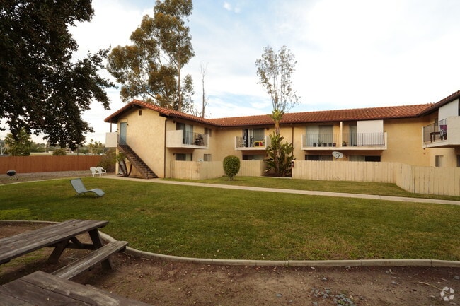 Building Photo - Shady Ridge Apartments