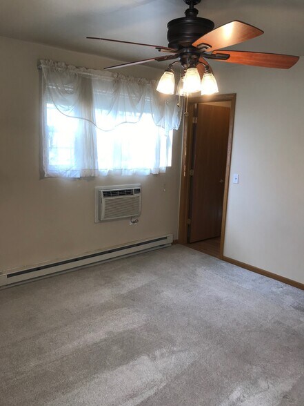 Building Photo - 310 Cunat Blvd
