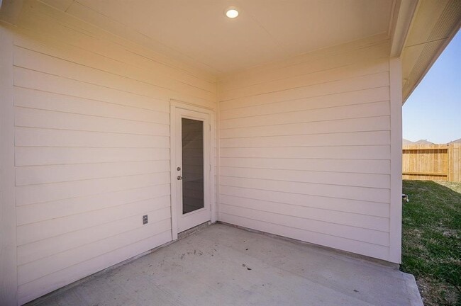 Building Photo - 5210 Becker Hills Ln