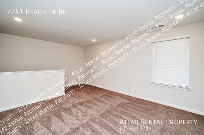 Building Photo - 2241 Headrick Rd