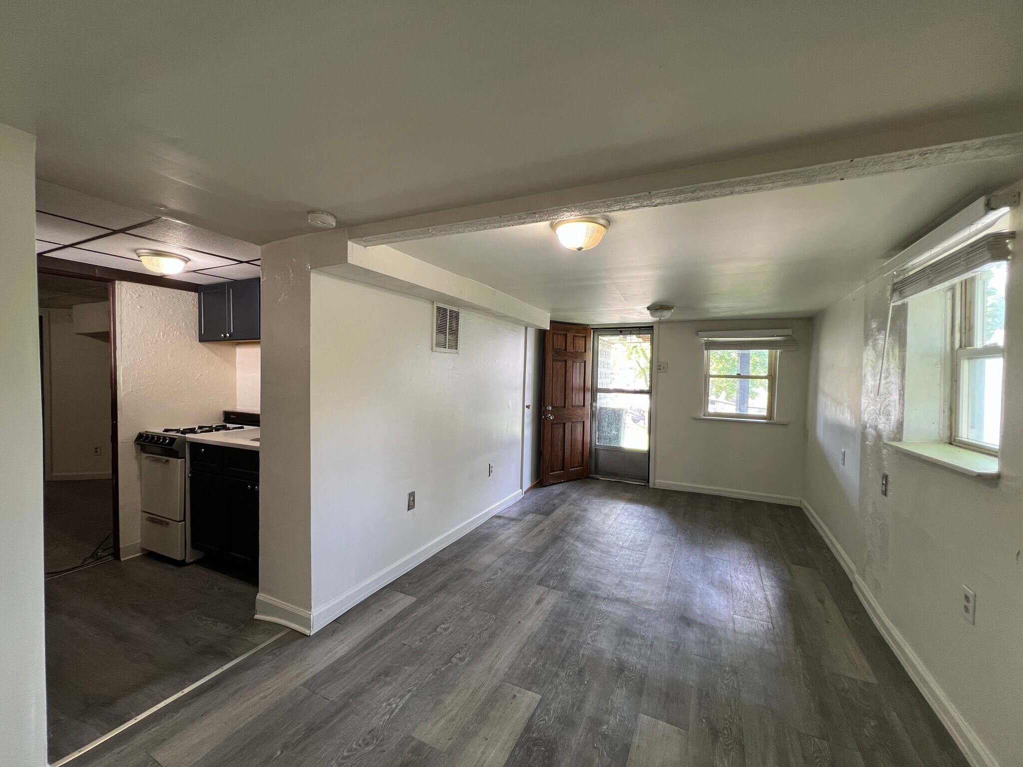 Building Photo - 203 E Eugene St