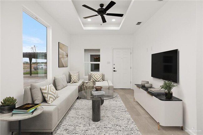 Building Photo - 2809 S Links Dr