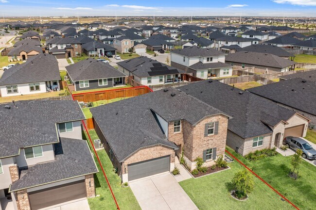Building Photo - 29942 Gallatin River Ln