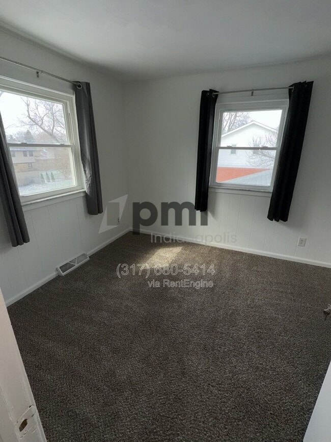 Building Photo - 635 Phaeton Pl