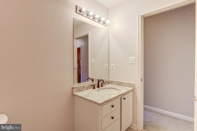 Building Photo - 7700 Duneiden Ln