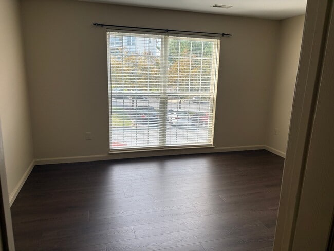 Building Photo - 2502 Driftwood Ct