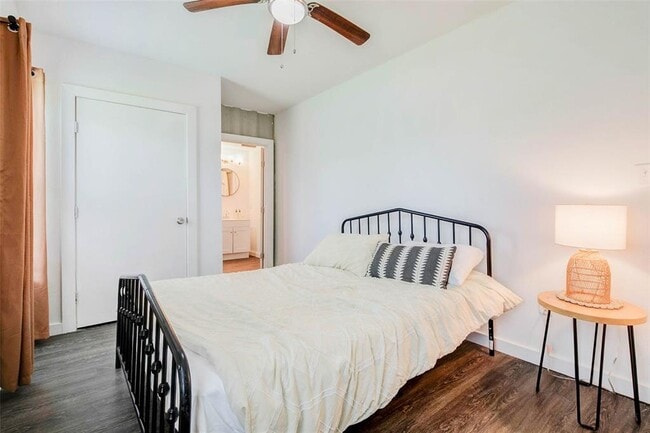 Building Photo - 4014 Dreyfus St