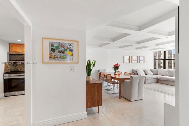 Building Photo - 1915 Brickell Ave