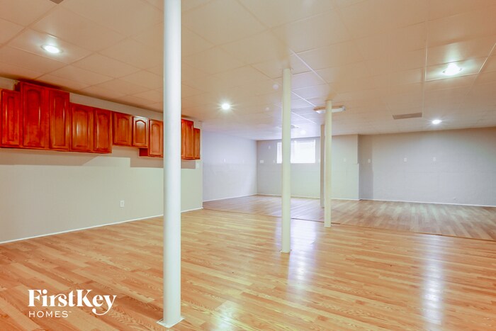 Building Photo - 2699 Piedmont Dr