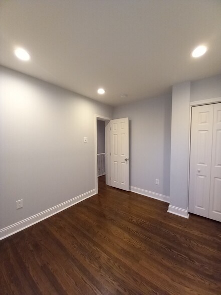Building Photo - 6127 N Fairhill St