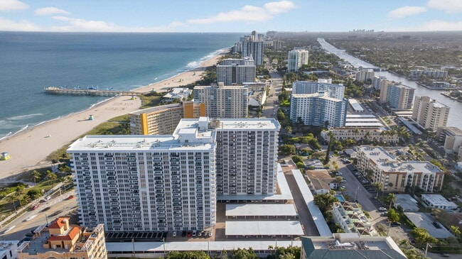 Building Photo - 405 N Ocean Blvd