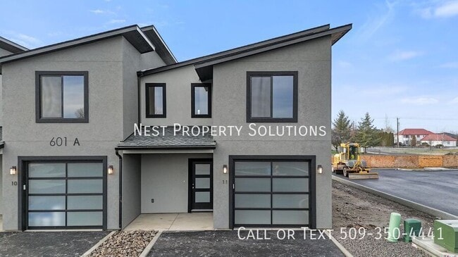 Building Photo - 601 S Dorsing St